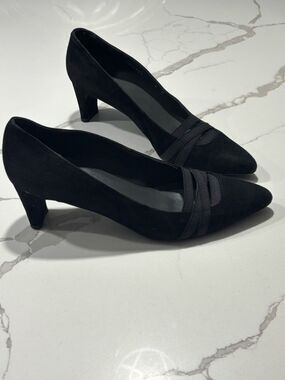 Stuart Weitzman Women's Black Suede Pointed Toe Block Heel Straps Pumps 8M